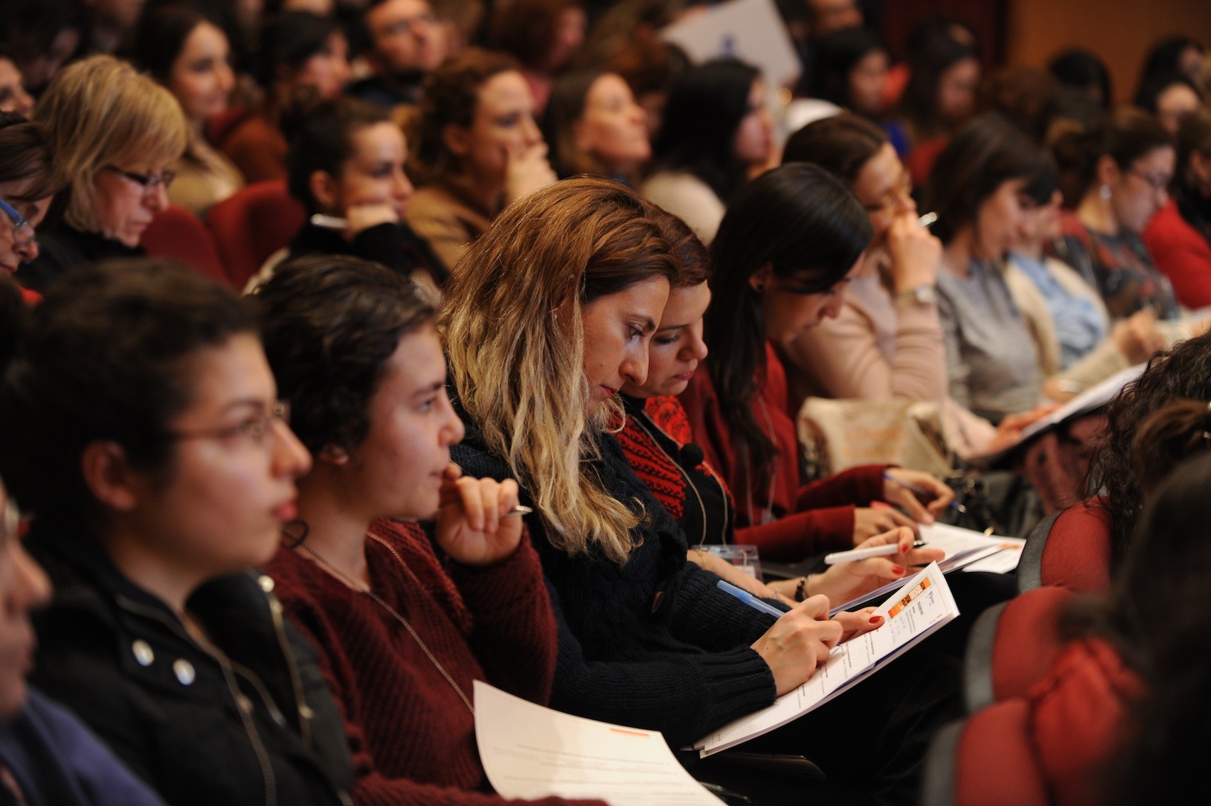 Siz sevgili öğretmenler ve kütüphaneciler!..